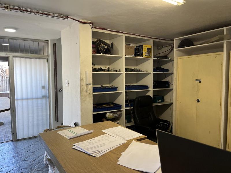 To Let commercial Property for Rent in Killarney Gardens Western Cape